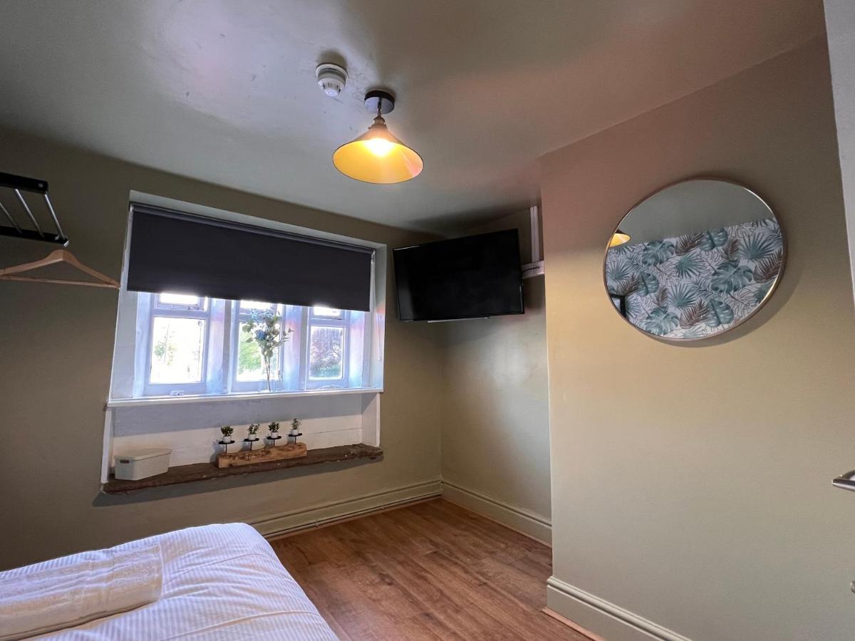 The Ring O'Bells Aparthotel ฮาลิแฟกซ์ ภายนอก รูปภาพ